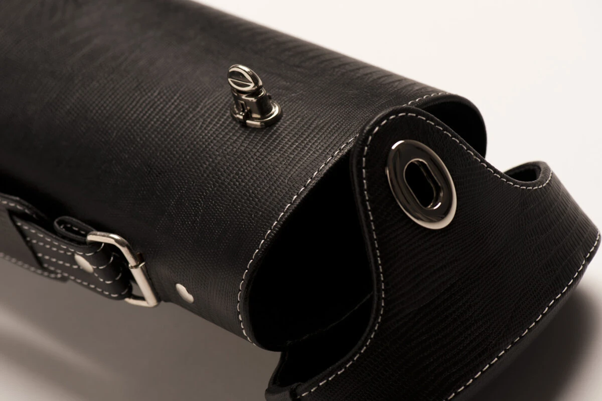 Cuel Billard-Köcher „Hustler Black 2/4“ Für Pool-Billard-Queues, Schwarz, Aus Feinem Kunstleder, Mit Drei Seitentaschen Für Billardzubehör – Bild 5