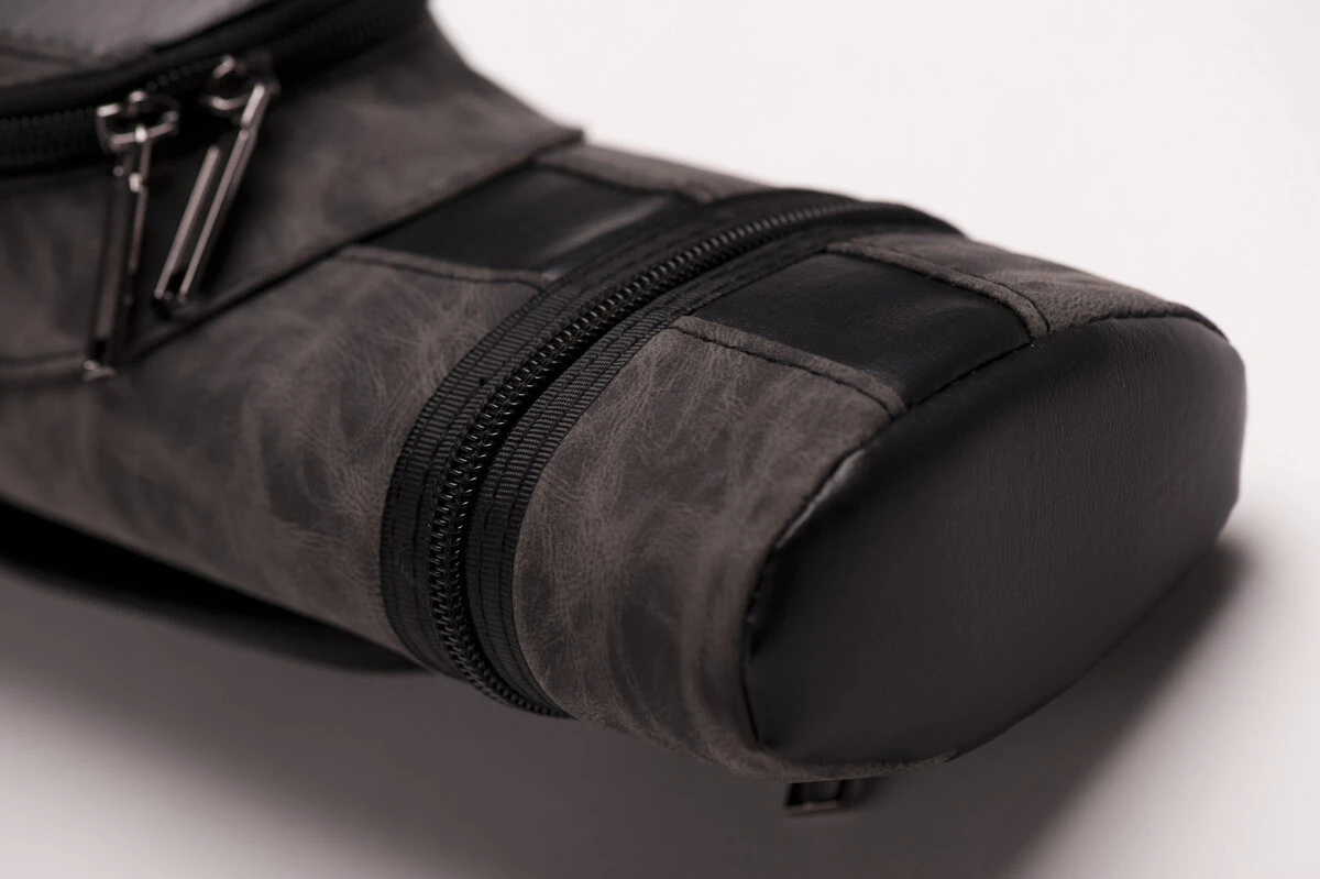 CUEL Billard-Köcher Suede Black 2/2 Für Pool-Billard-Queues, Aus Kunst-Wildleder, Mit Schultergurt, Tragegriff Und Zwei Seitentaschen Für Billardzubehör – Bild 3