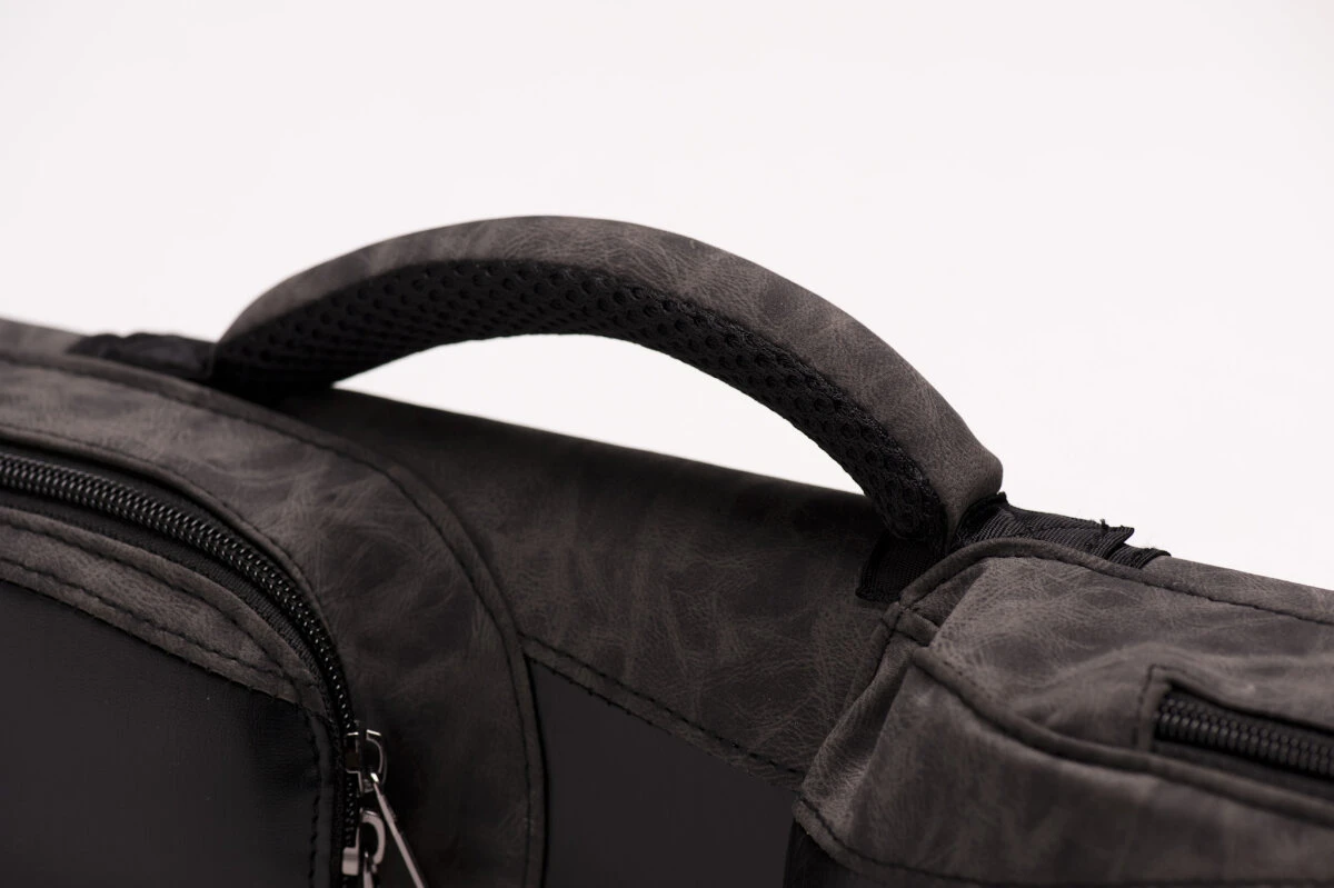 CUEL Billard-Köcher Suede Black 2/2 Für Pool-Billard-Queues, Aus Kunst-Wildleder, Mit Schultergurt, Tragegriff Und Zwei Seitentaschen Für Billardzubehör – Bild 5