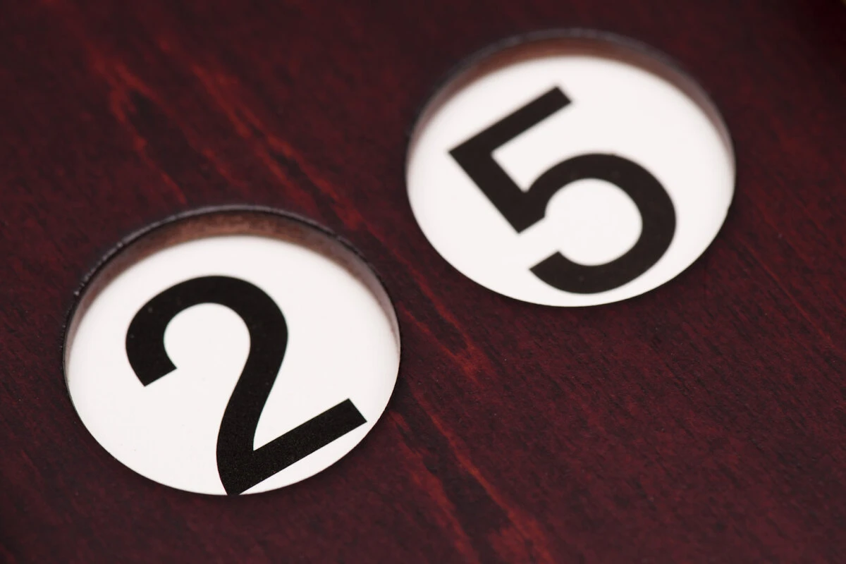 Zähltafel Für Pool-Billard Aus Holz – Bild 3